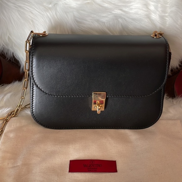 100% AUTHENTIC VALENTINO GARAVANI HANDBAG IN BLACK LEATHER AND HOLD HARDWARE - Picture 2 of 8